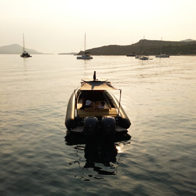 bubblebee_boat