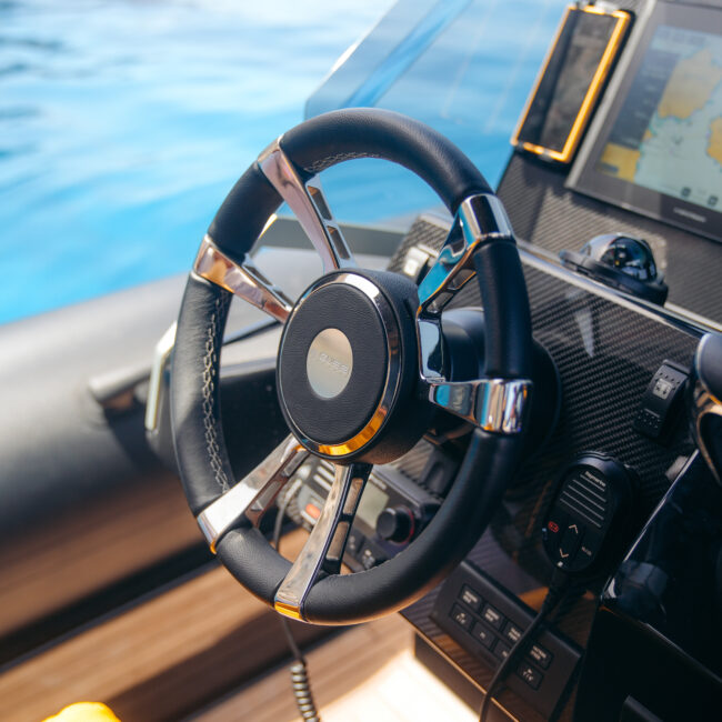 bubblebee_boat